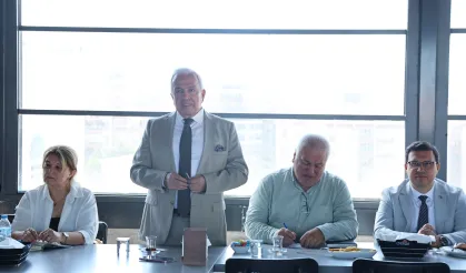 Bursa Nilüfer Belediyespor voleybola yön verenlerle buluştu