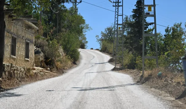 Mersin Çömelek Mahallesi’nde tarihi asfalt sevinci