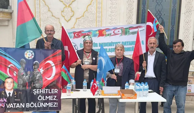Türk Aksakallılar Birliği'nden Karabağ Şehitleri için Gebze'de helva ikramı