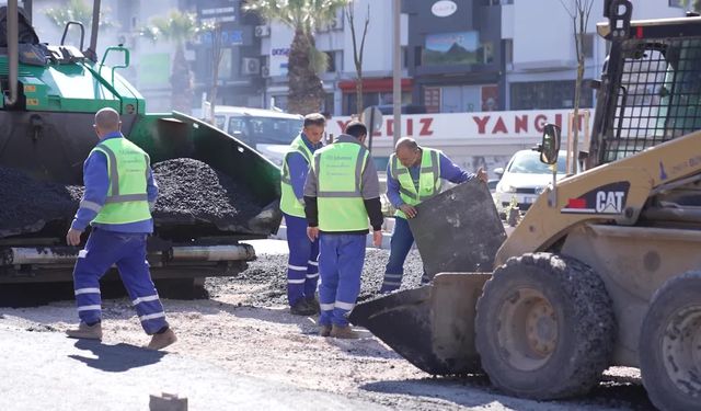 İzmir'in yollarında asfalt seferberliği