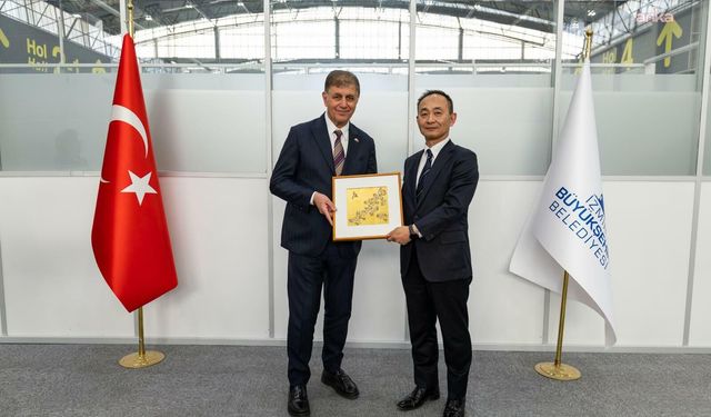 Japonya'nın İstanbul Başkonsolosu Ryoji, İzmir Büyükşehir Belediye Başkanı Tugay'ı ziyaret etti
