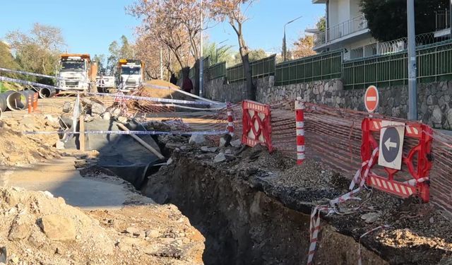 Muğla'da su isale hattı kazısında lahit bulundu