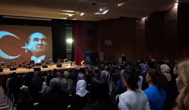 Adıyaman'da 'Kommagene Kadın Korosu' konseri ve 'Bir Kadın Bir Renk' resim sergisi düzenlendi