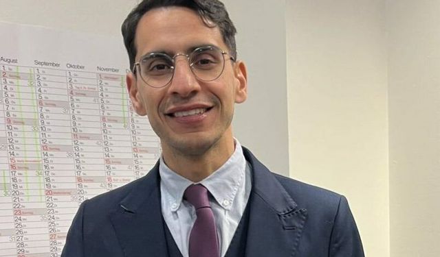 Almanya'nın Kitzingen kentinin belediye başkanlığını Enis Tiz kazandı