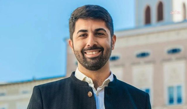 Almanya'nın Rosenheim kentinin yeni belediye başkanı Abuzer Erdoğan oldu