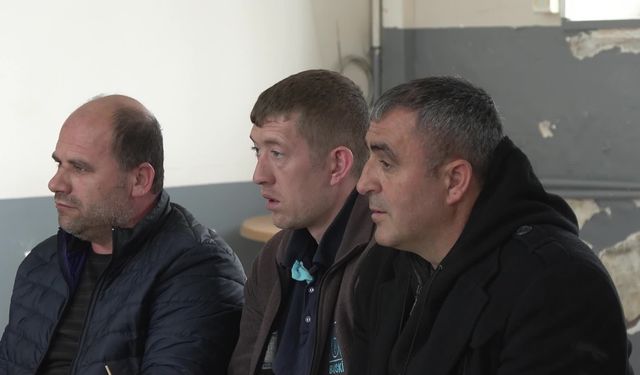 Bursa Büyükşehir Belediye Başkanı Bozbey, BUSKİ personeliyle bayramlaştı