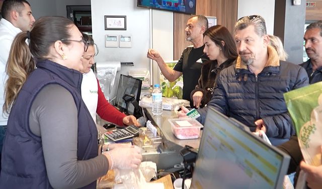 Bursalılardan bayram öncesi BESAŞ baklavasına yoğun ilgi
