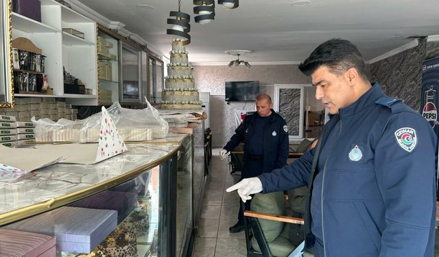 Ceyhan Zabıtası, bayram öncesi denetimlerini artırdı