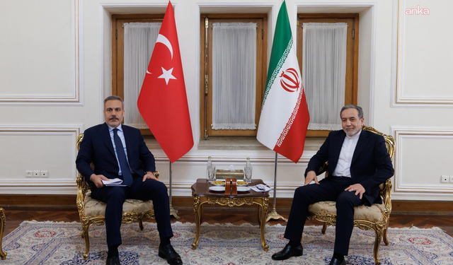 Dışişleri Bakanı Fidan, İranlı mevkidaşı Arakçi ile görüştü