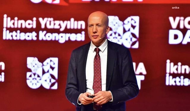 Ekonomist Hakan Kara: 'Savaş hali geçici olmazsa büyümede daha belirgin ivme kaybı ve döviz kurunda kontrollü bir düzeltmeyi kabullenmek gerekecek'