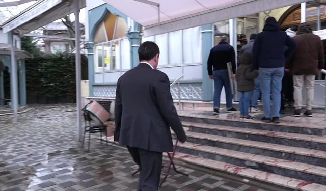 Osmangazi Belediye Başkanı Aydın, vatandaşlarla bayramlaştı