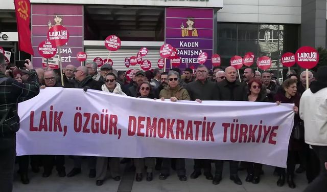 SOL Parti'den Ankara'da 'Laiklik, Özgürlük ve Demokrasi Buluşması': İstediğiniz kadar dava açın, şeriatçı dayatmaları kabul etmeyeceğiz