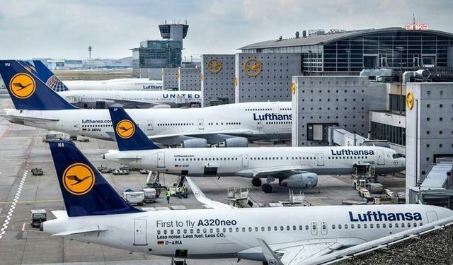 Almanya'nın önde gelen havayolu şirketlerinden Lufthansa'da kabin personeli yarın grev kararı aldı