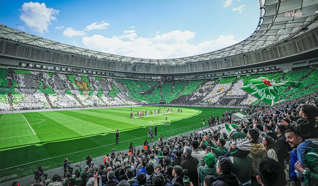 Bursaspor, şampiyonluğunu ilan ederek 1. Lig'e yükselmeyi garantiledi