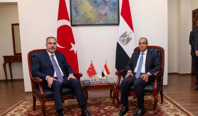 Dışişleri Bakanı Fidan, Mısırlı mevkidaşı ile görüştü