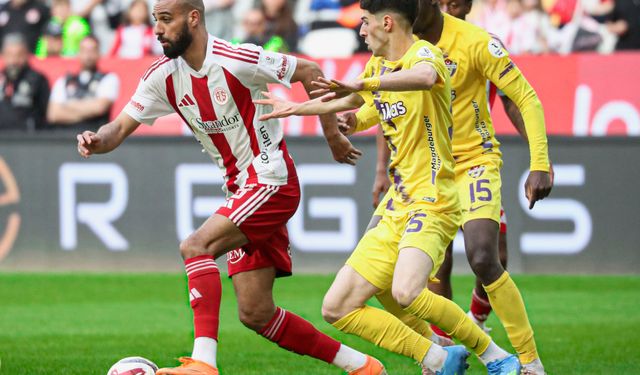 Hesap.com Antalyaspor, İkas Eyüpspor'u 3-0 mağlup etti