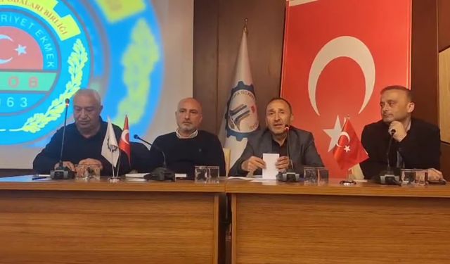  Hopa-Kemalpaşa Ziraat Odası Başkanı Muti: 'Çayda üreticinin 46 lira taban fiyat beklentisi var'