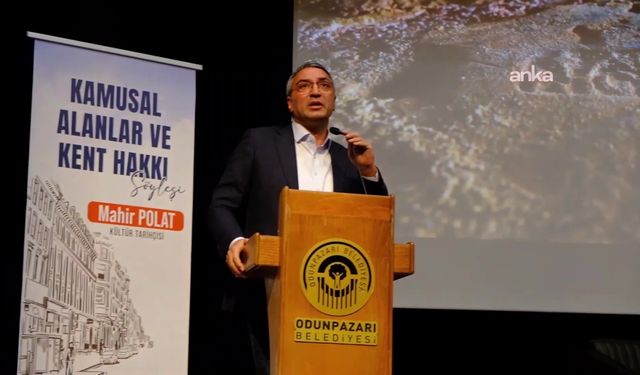 İBB Genel Sekreter Yardımcısı Polat, Eskişehir'de 'Kamusal Alanlar ve Kent Hakkı' konulu söyleşide konuştu