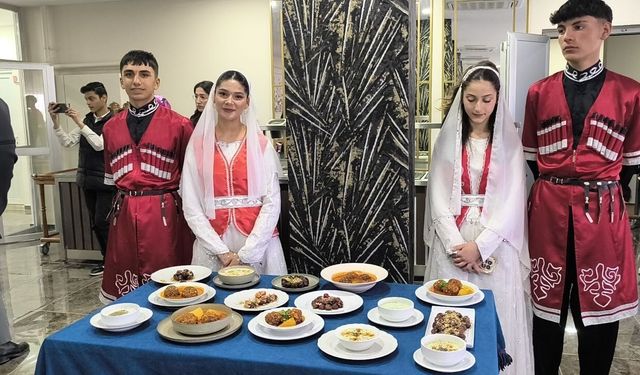 Iğdır'da 'İki Nesil Bir Lezzet' yarışması ile mutfak kültürü geleceğe taşındı