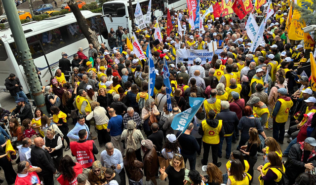 KESK ve Eğitim Sen'den MEB önünde çağrı: 'Okulların güvenlikli hale getirilmesini istiyoruz, ortak talep budur'