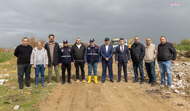 Manavgat Belediyesi'nden nehir ağzında temizlik çalışması