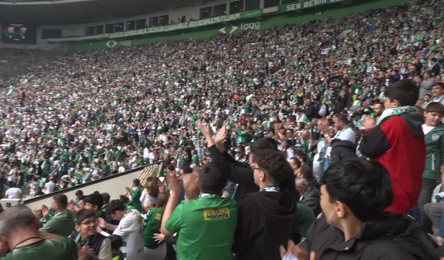 Osmangazi, yeşil-beyaza büründü... Belediye Başkanı Aydın: 'Bursaspor, Süper Lig'de tekrar, hak ettiği yerde mücadeleye devam edecek'