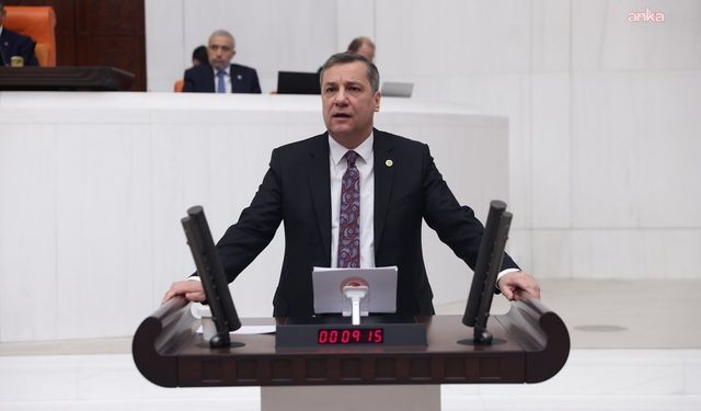 Özgür Ceylan, okulların güvenliğine ilişkin önergelerine yanıt alamamasını eleştirdi