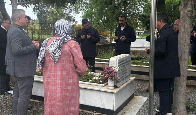 Şehit Üsteğmen Ahmet Ozan Şarlak, Manavgat'ta mezarı başında anıldı
