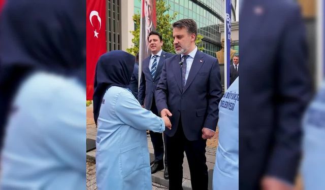 Bursa Büyükşehir Belediyesi Başkan Vekili Biba, personel ile bayramlaştı