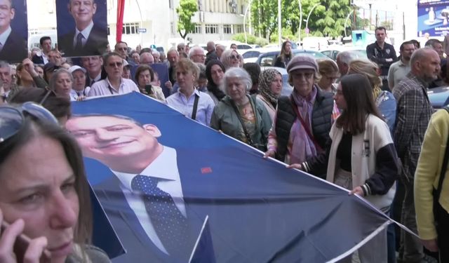 CHP hakkındaki 'mutlak butlan' kararı Rize'de protesto edildi