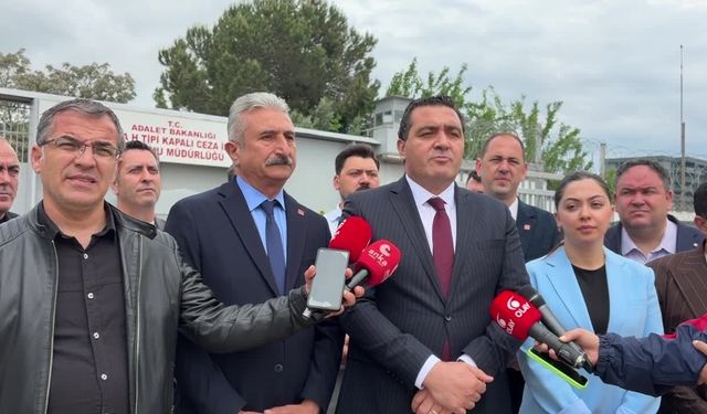 CHP'li Karasu, tutuklu Bursa Büyükşehir Belediye Başkanı Bozbey'i ziyaret etti: 'Başkanlarımızı cezaevine gönderenler topluma hesap verecekler'