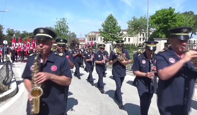 Edirne'de 19 Mayıs törenle kutlandı