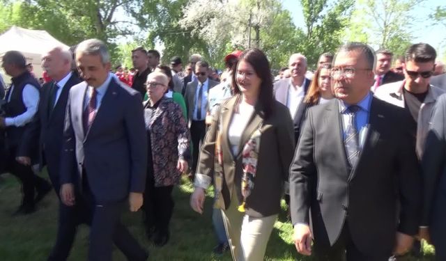 Edirne'de Sarayiçi'nde 'Kakava Ateşi' yandı
