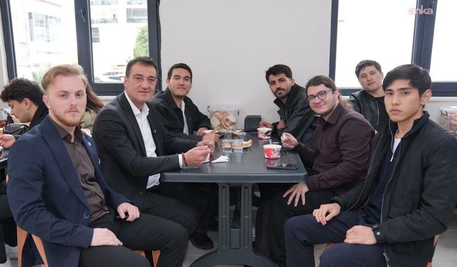 Giresun Belediye Başkanı Köse, üniversite öğrencileri ile bir araya geldi