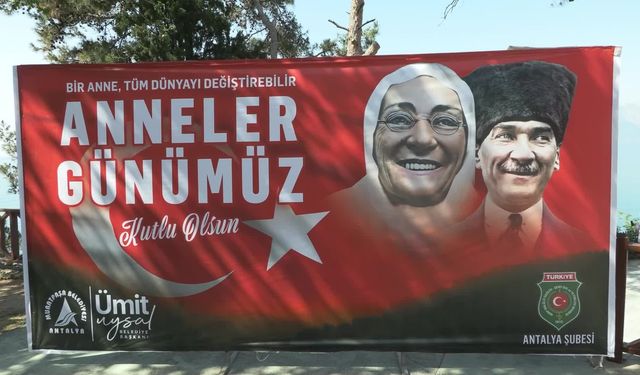 Muratpaşa Belediye Başkanı Uysal, Anneler Günü'nde şehit ve gazi anneleri ile buluştu