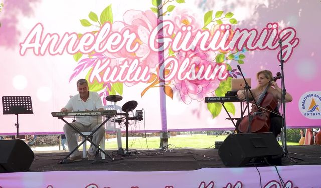 Muratpaşa Belediyesi'nden Anneler Günü'nde renkli etkinlik