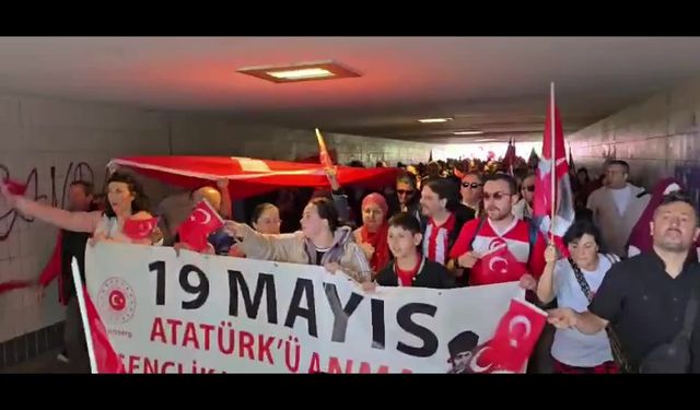 Nürnberg'de 19 Mayıs kutlaması... Başkonsolos Cebeci: 'Atatürk'ün 'en büyük eserim' dediği Türkiye Cumhuriyeti sizlere emanettir'