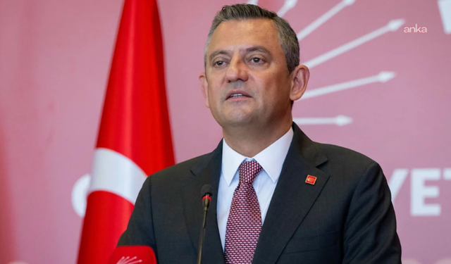 Özgür Özel, ölümünün birinci yılında Sırrı Süreyya Önder'i andı: 'Barışa adanmış ömrünü ve mücadelesini unutmayacağız'