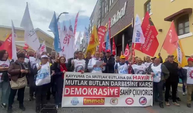 Samsun'da, emek ve meslek örgütleri CHP Genel Merkezi'ne polis müdahalesiyle girilmesini protesto etti