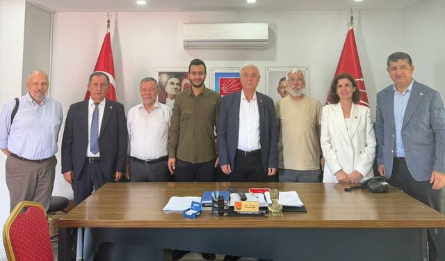TİP'ten CHP Antalya İl Başkanlığı'na dayanışma ziyareti: 'İstibdat rejiminin karanlığına karşı kararlılıkla mücadele edeceğiz'