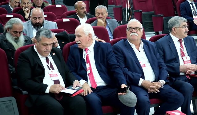 Tunceli'de 'Dedeler Zirvesi': 'Diyanet'in belirli bir bütçesi var, üçte birini de bize verseler ne olur?'