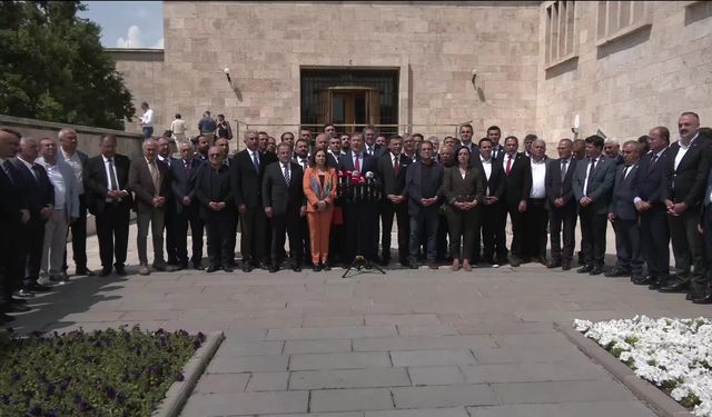 72 ilin CHP İl Başkanlığı'ndan ortak açıklama: Seçilmiş Genel Başkanımız Özel, Cumhurbaşkanı Adayımız ise İmamoğlu'dur