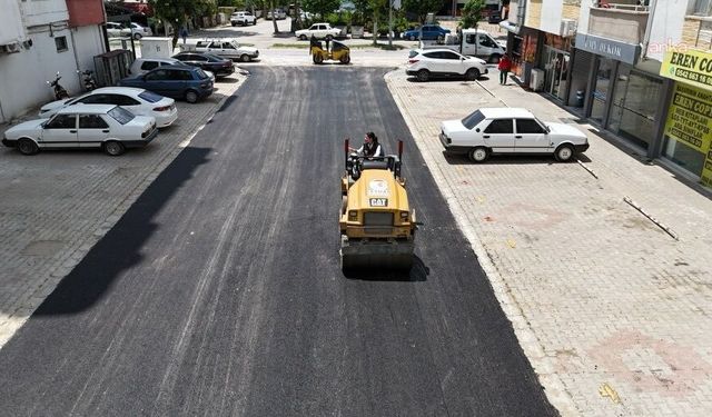 Ceyhan Belediyesi, Cumhuriyet Mahallesi'nde asfalt çalışmalarına başladı