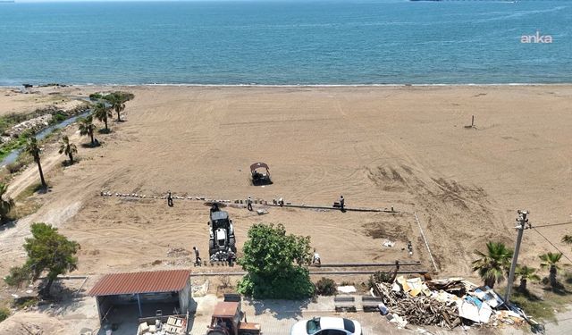 Ceyhan Belediyesi'nden İncirli Plajı'na modern çocuk parkı