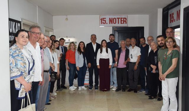 CHP'nin Bursa kurultay delegeleri olağanüstü kurultay için imza verdi