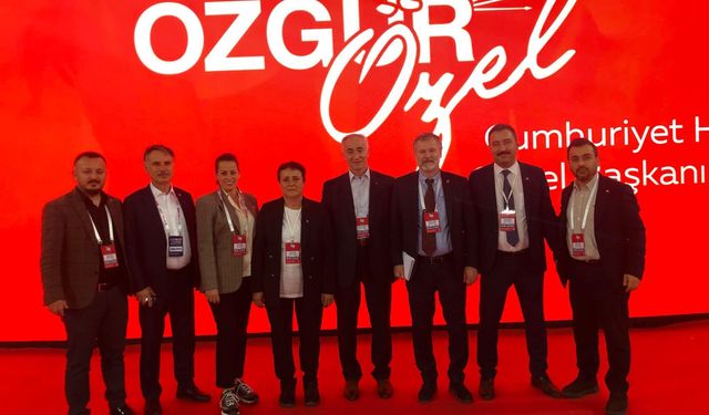 CHP'nin Giresun delegelerinden olağanüstü kurultay için eksiksiz imza