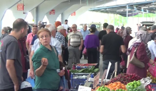 Edirne'de karpuz fiyatı cep yakıyor... Vatandaş: 'Biz eylül ayında içleri geçtiğinde alıyoruz'