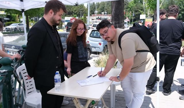 Eskişehir Öğrenci Birliği'nden 'mutlak butlan' kararına karşı imza kampanyası