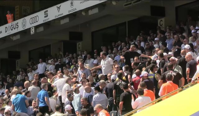 Fenerbahçe Kongresi gergin başladı... Divan Başkanı Mosturoğlu birlik ve beraberlik çağrısı yaptı
