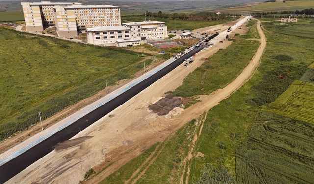 Tekirdağ Büyükşehir Belediyesi'nden Köseilyas'ın yollarında yenileme çalışması